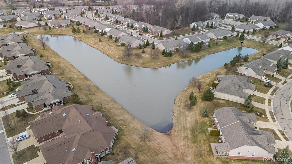 49121 Garrett Court, Macomb, MI 48042 — Photo 26