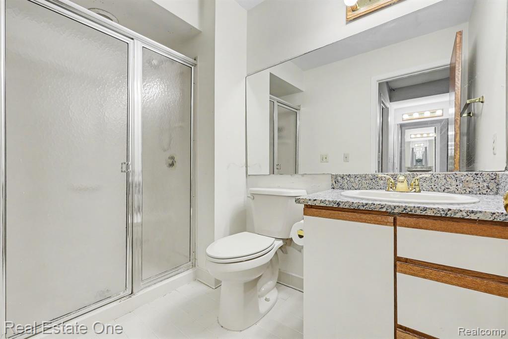6892 Northcrest Way E, Clarkston, MI — Photo 19