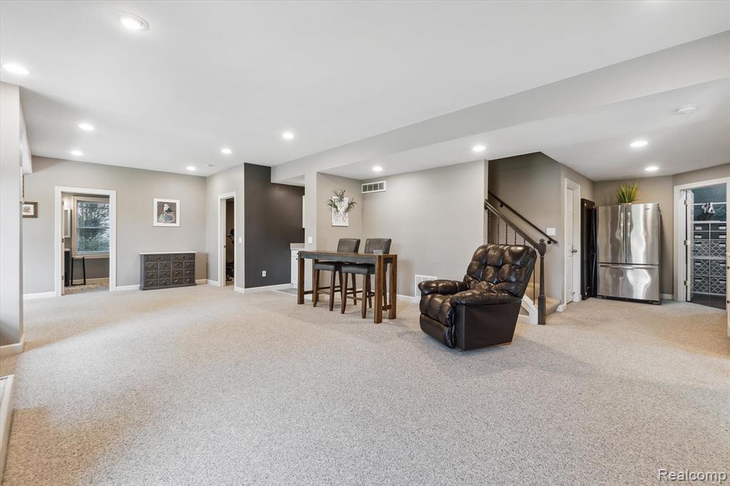 4348 Oak Tree Trail, Fenton, MI 48430 — Photo 42