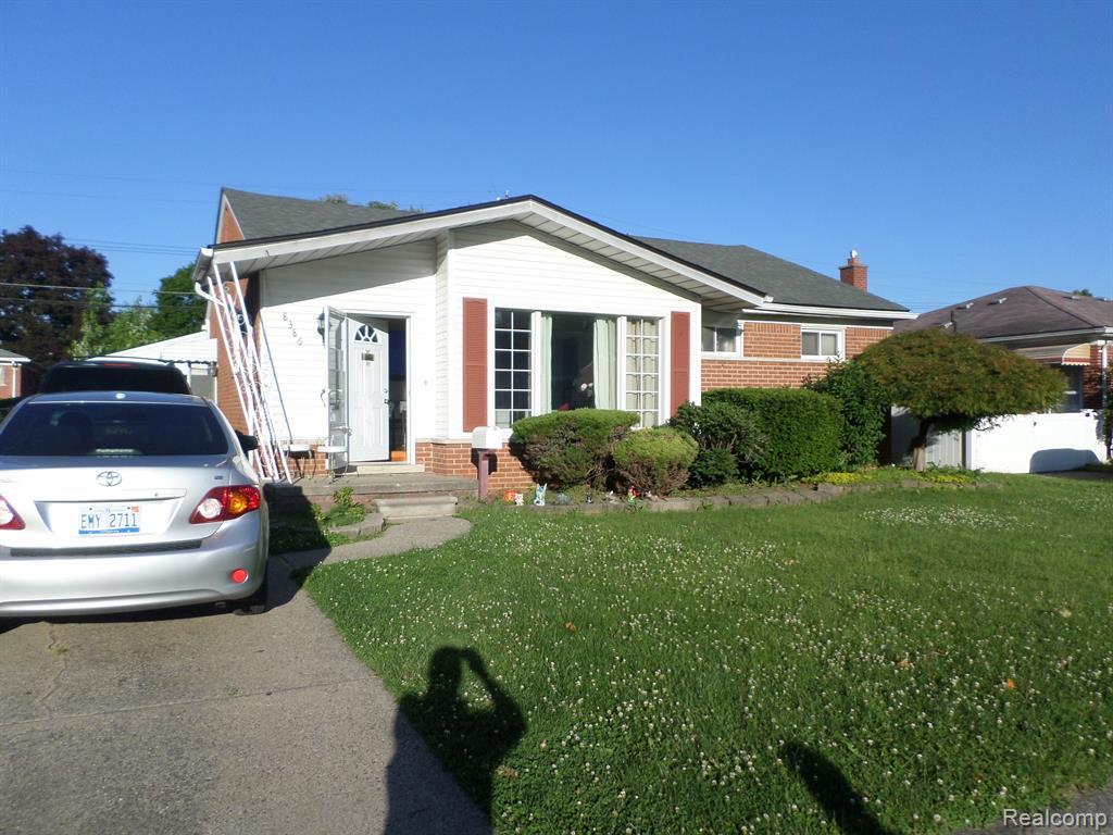 8386 N COLONIAL Street, Dearborn Heights, MI 48127 — Photo 3