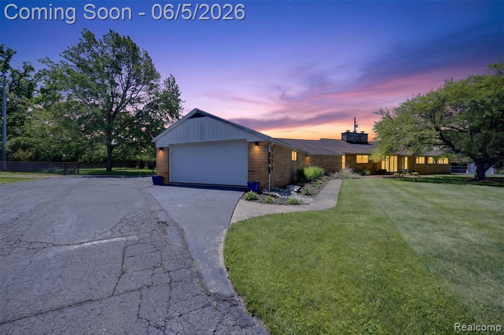 7174 Meadowvue Drive, Grand Blanc, MI 48439 — Photo 49