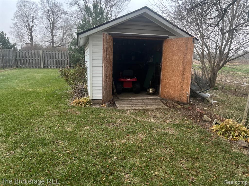 5432 GENESEE Road, Lapeer, MI 48446 — Photo 22