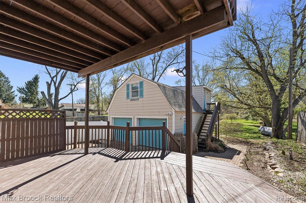 2375 Lakeside Drive, Highland, MI 48356 — Photo 4
