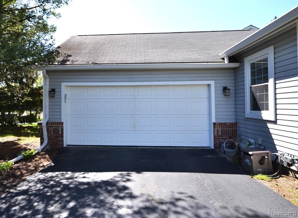 1166 Fairways Boulevard, Troy, MI 48085 — Photo 33