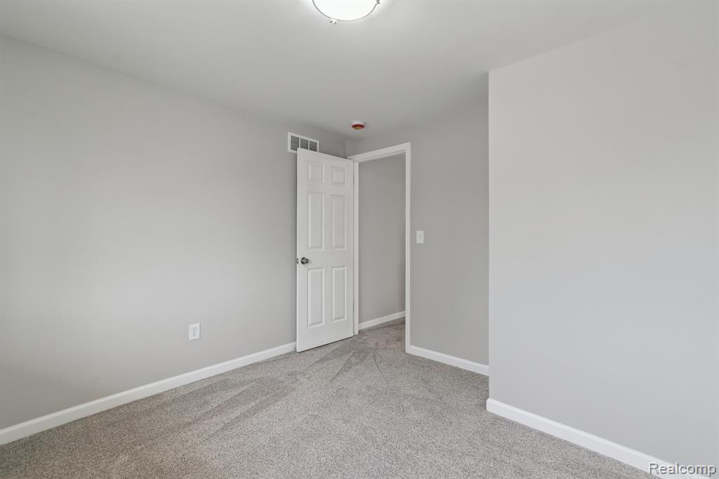 6879 Brookshire Drive, Canton, MI 48187 — Photo 35