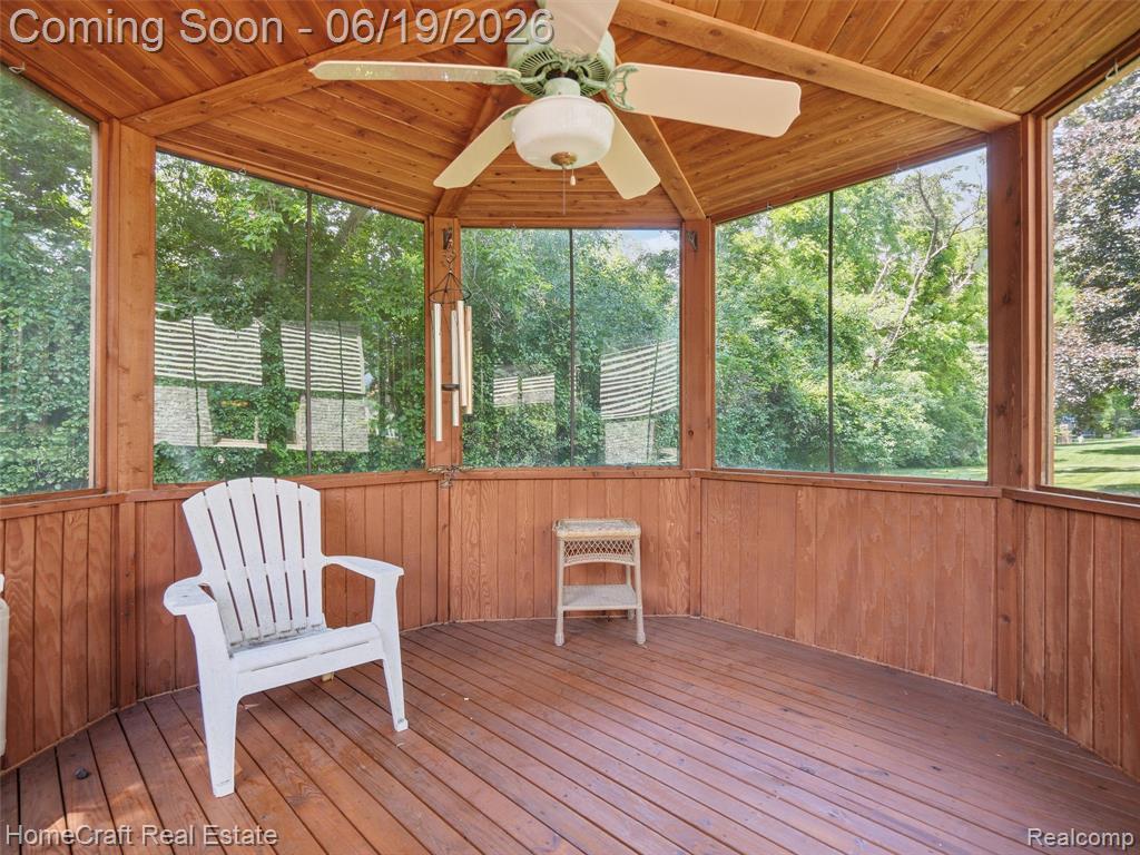 8829 WOODBERRY Road, Plymouth, MI 48170 — Photo 35