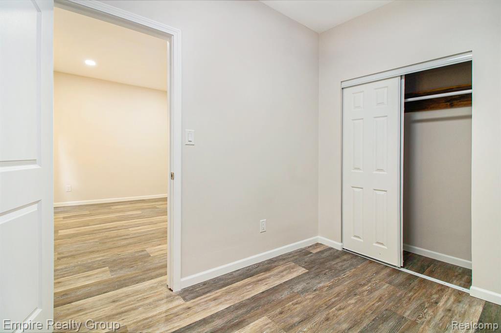 8366 Navy Street, Detroit, MI 48209 — Photo 18