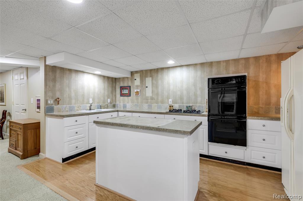 31698 Southview Street, Beverly Hills, MI 48025 — Photo 30