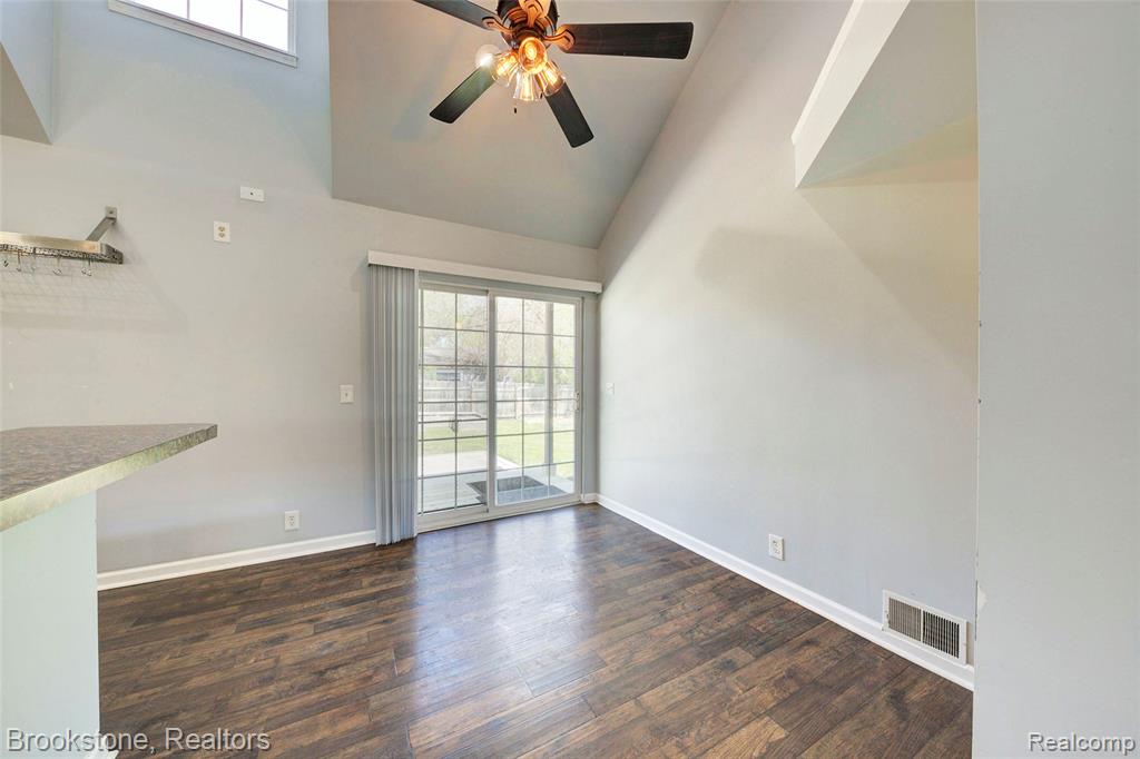 4458 Seeden Street, Waterford, MI 48329 — Photo 20