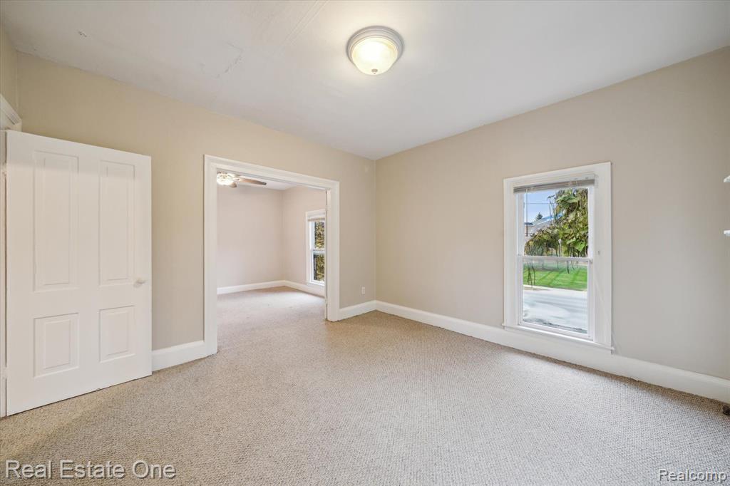 95 N WASHINGTON Street, Oxford, MI 48371 — Photo 30