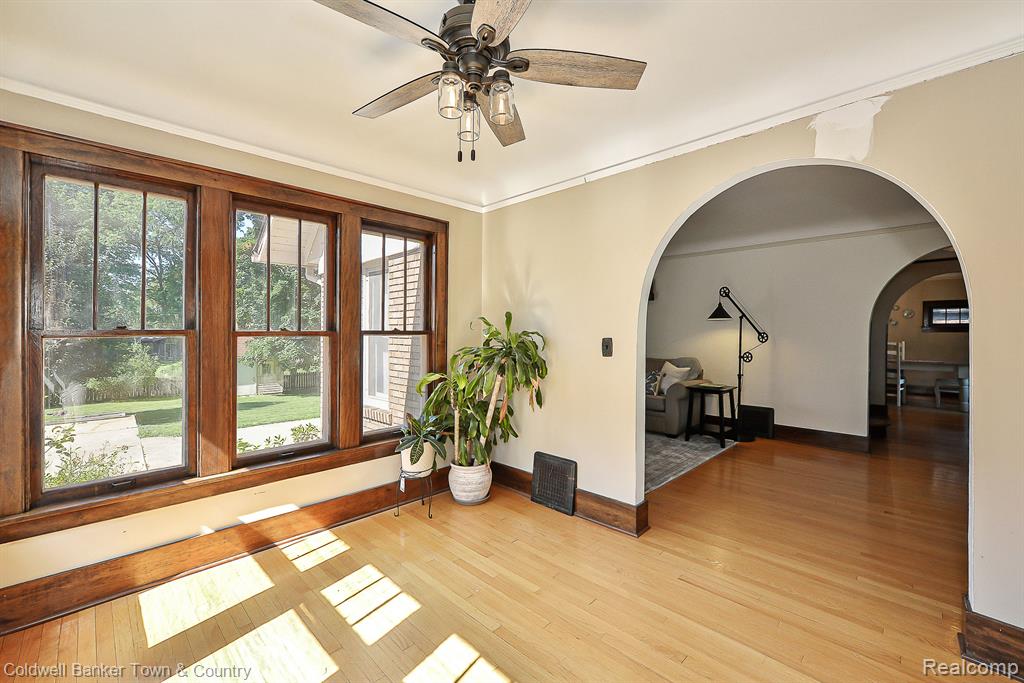 725 E GRAND RIVER Avenue, Fowlerville, MI 48836 — Photo 19
