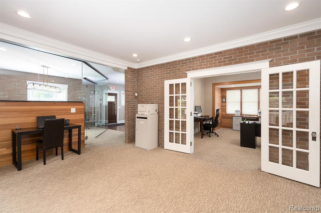 640 W University Drive, Rochester, MI 48307 — Photo 18