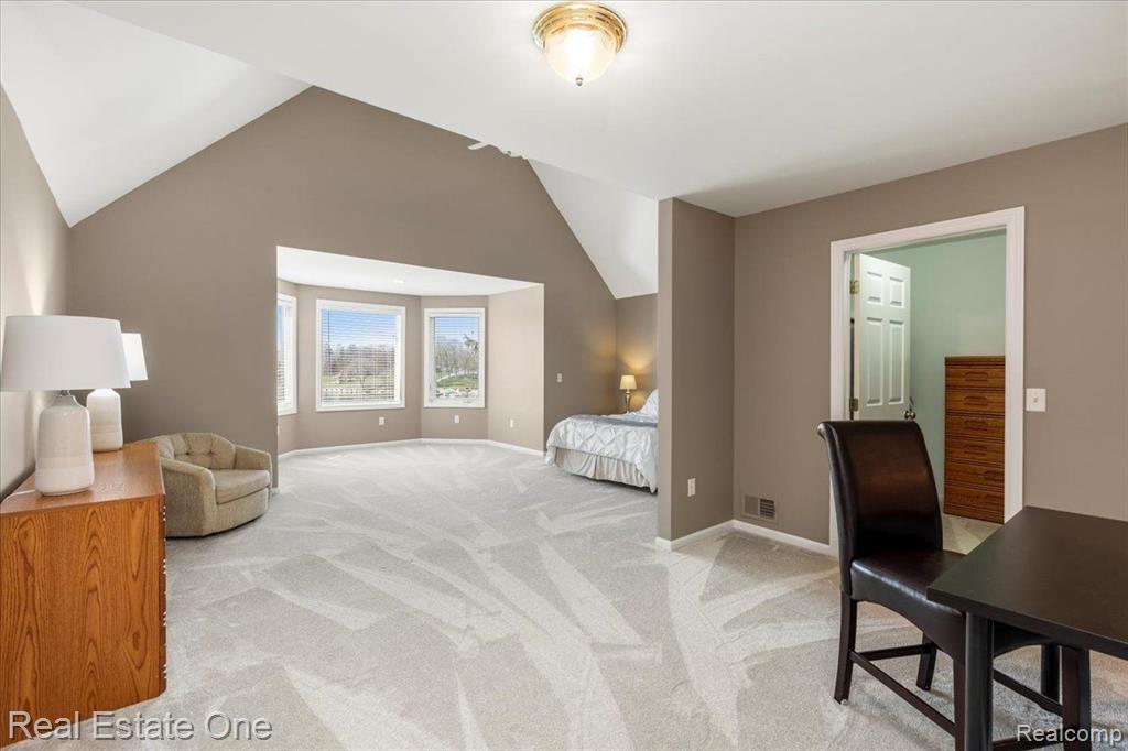 566 BAY POINTE Drive, Oxford, MI 48371 — Photo 43