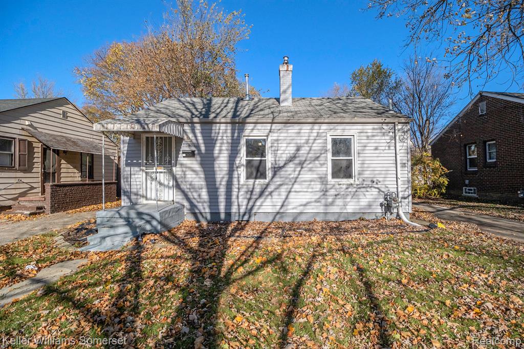 18591 Kingsville Street, Harper Woods, MI 48225 — front exterior