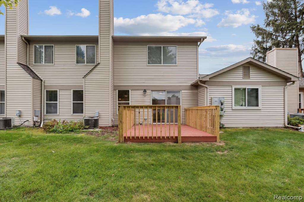 36550 Deerhurst S, Westland, MI — Photo 26
