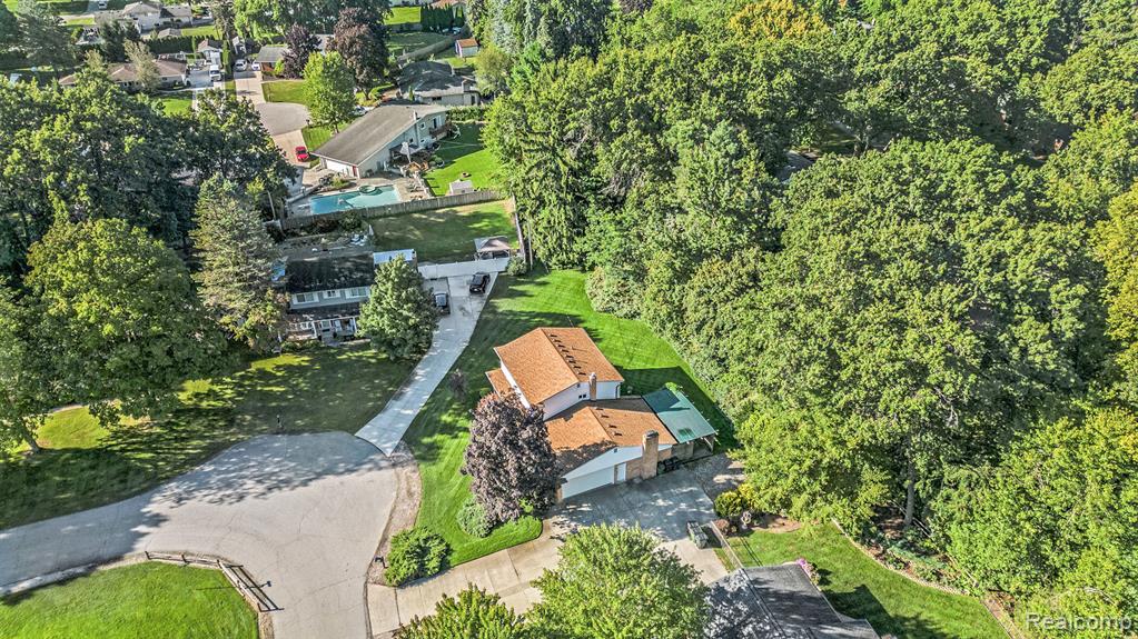 6603 Guildford Drive, Shelby Twp, MI 48316 — Photo 28