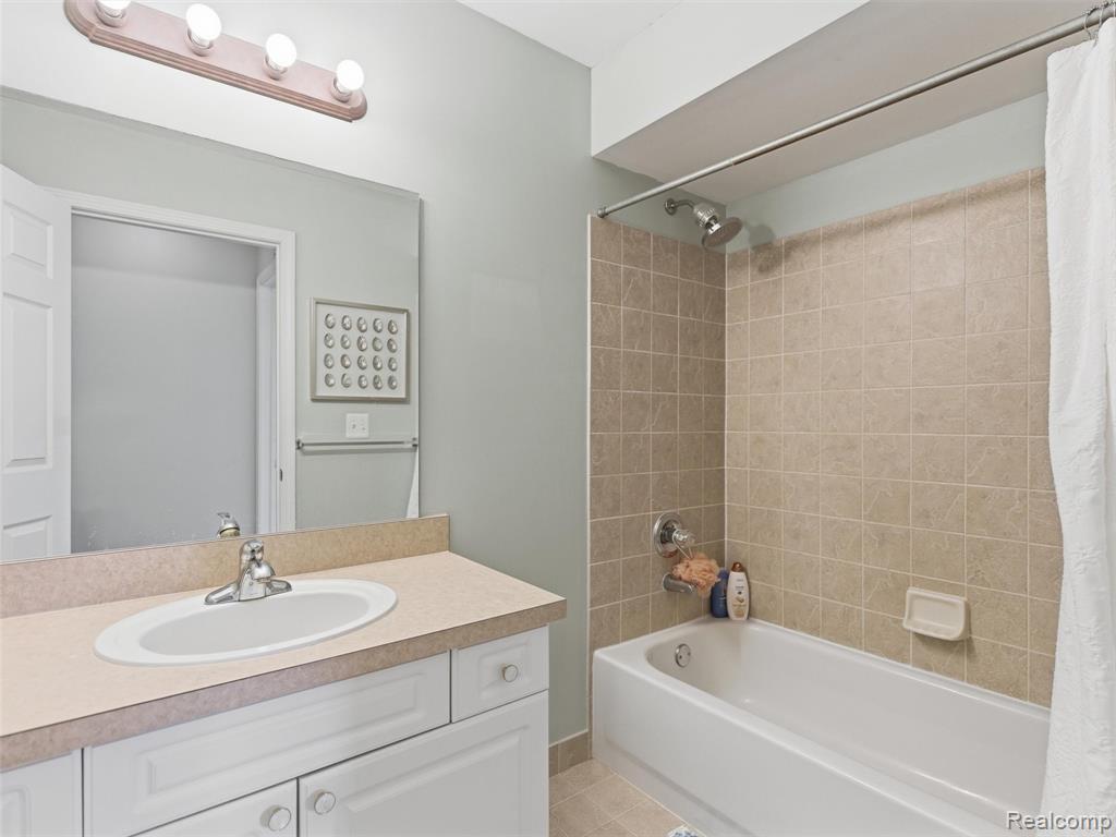 3570 Oakmonte Boulevard, Rochester, MI 48306 — Photo 14