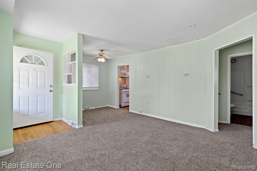 7957 PINE Street, Taylor, MI 48180 — Photo 5