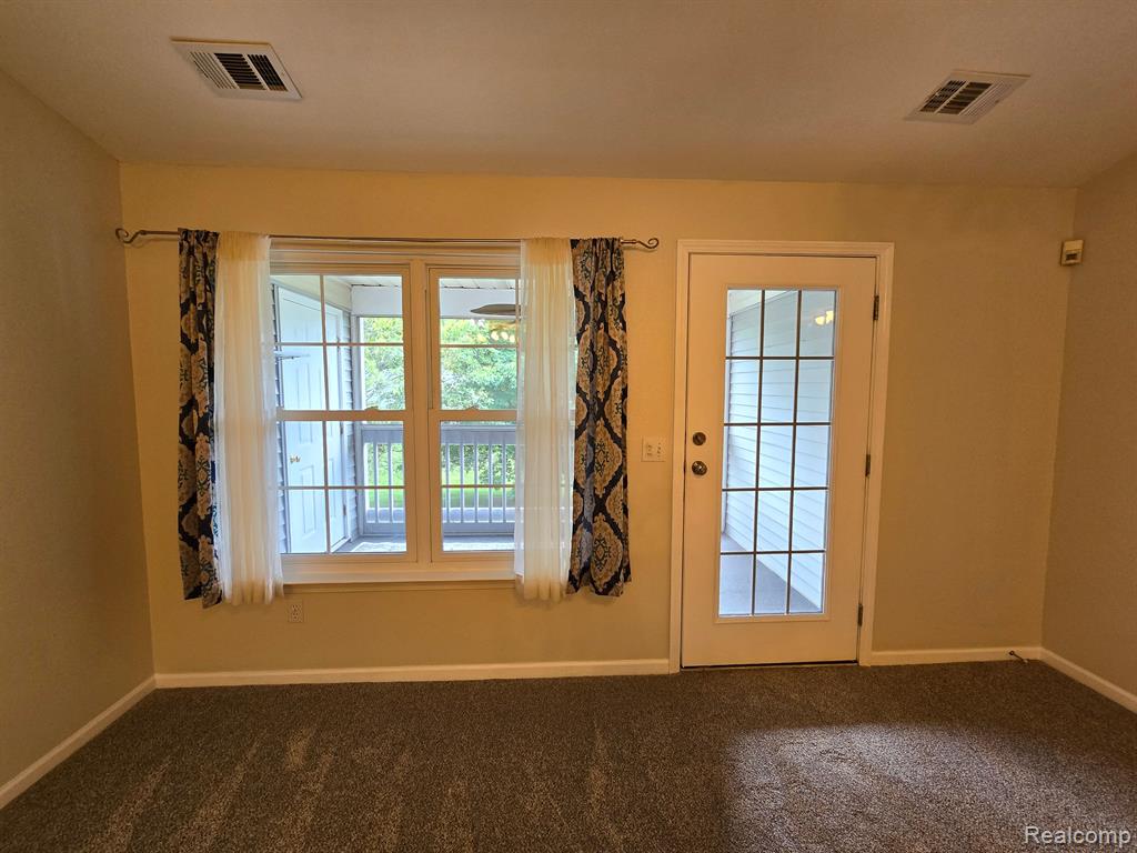 12516 Saint Andrews Way, 23, Fenton, MI 48430 — Photo 10