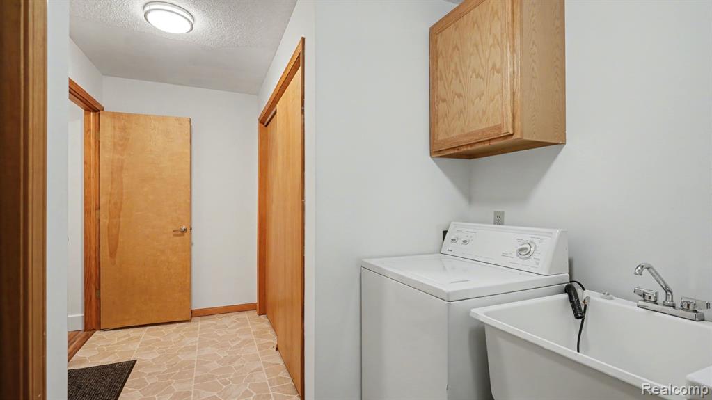 301 W Fike Road, Sanford, MI 48657 — Photo 11