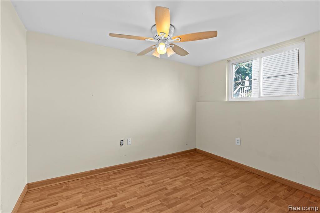 6717 Foxthorn Road, Canton, MI 48187 — Photo 18
