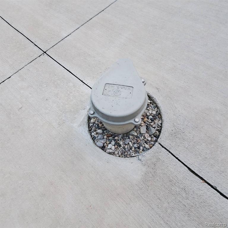6380 E Pierson Rd Road, Flint, MI 48506 — Photo 34