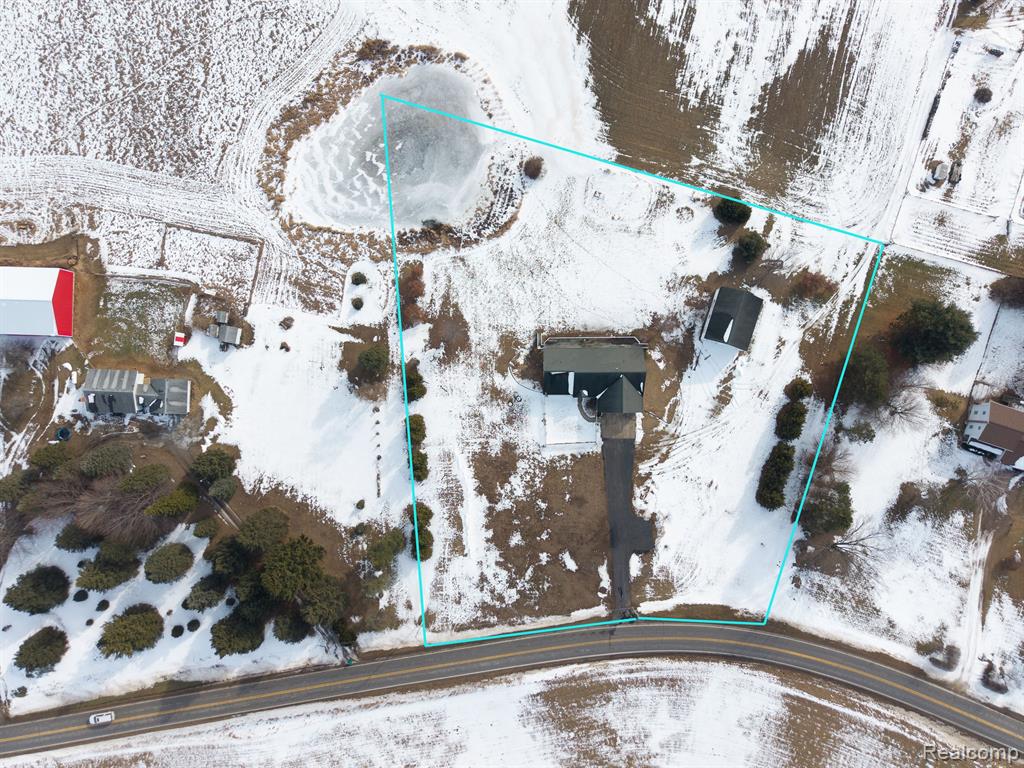 1052 E DEXTER Trail, Dansville, MI 48819 — Photo 3