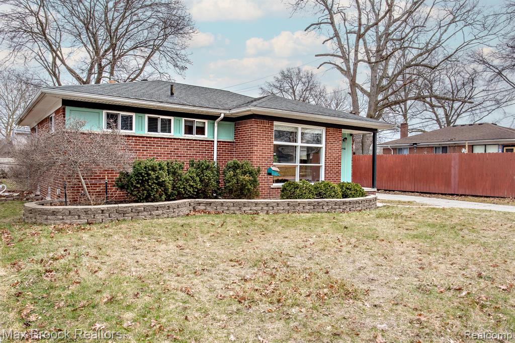 24460 Rosewood Street, Oak Park, MI 48237 — Photo 61
