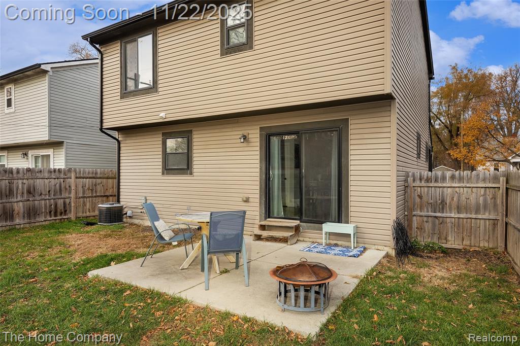 1226 E Bernhard Avenue, Hazel Park, MI 48030 — Photo 39