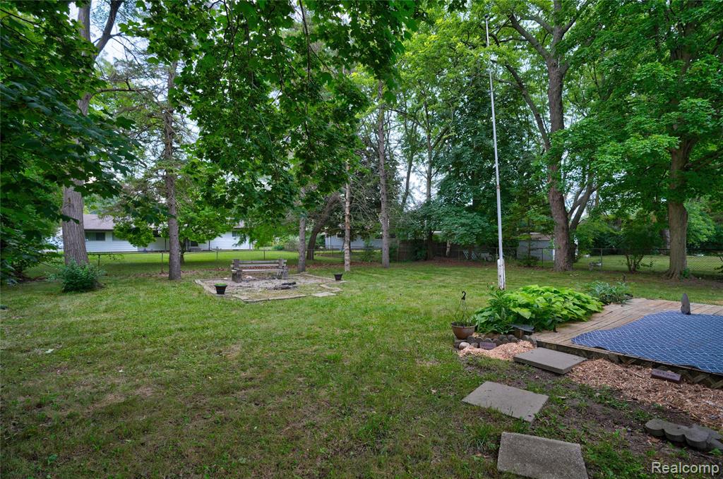 2971 Welland Drive, Saginaw, MI 48601 — Photo 13