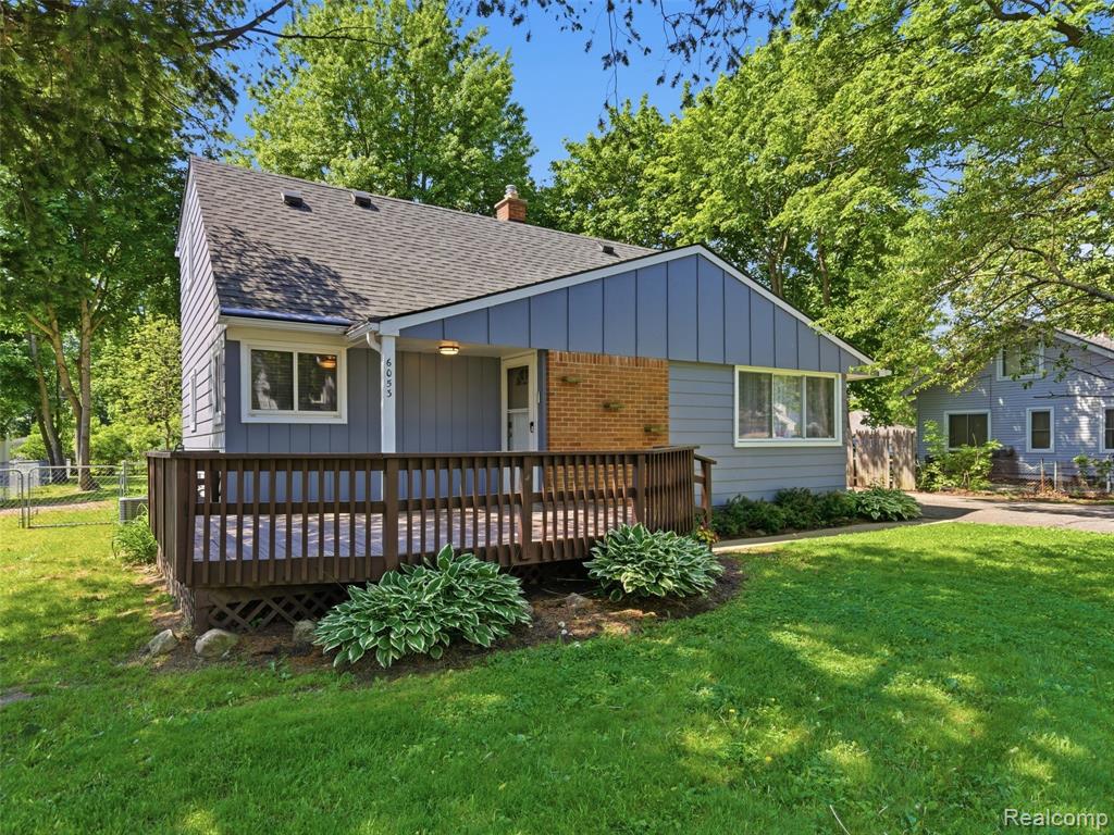 6053 Van Syckle Avenue, Waterford, MI 48329 — Photo 3