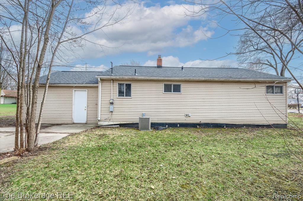 4093 Coral Street, Burton, MI 48509 — Photo 5
