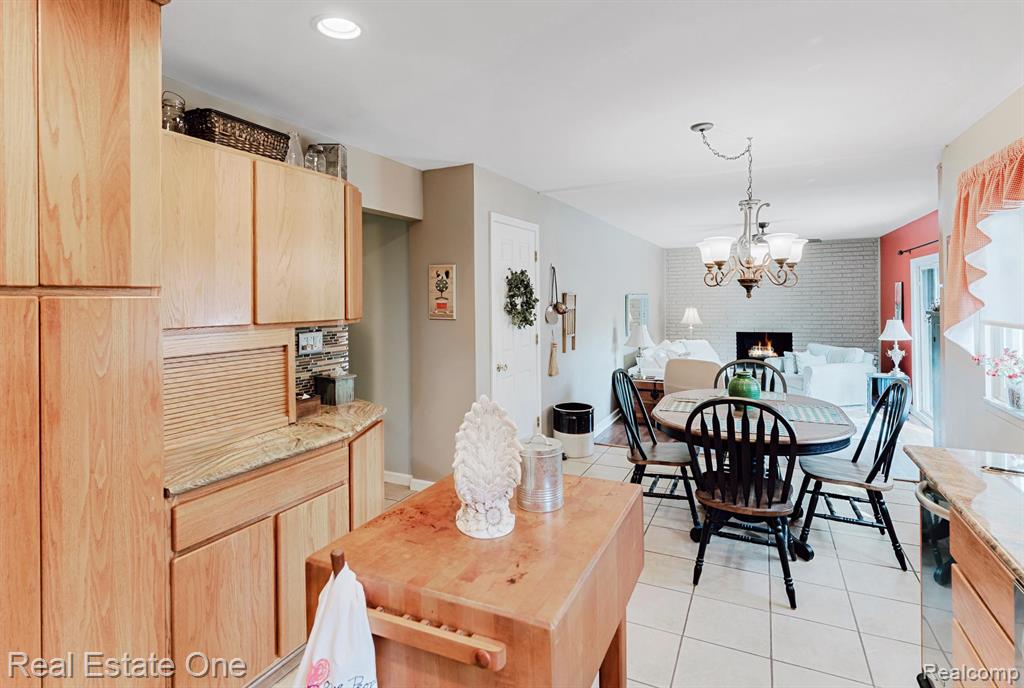 5374 Daniels Drive, Troy, MI 48098 — Photo 14