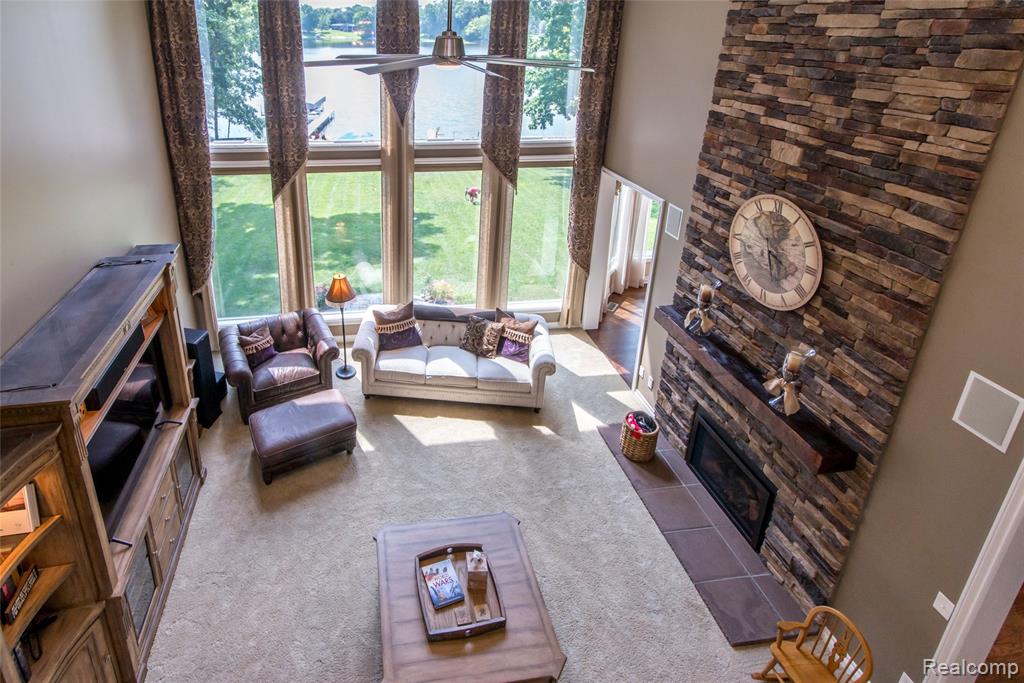 3166 W Beach Lake Drive, Milford, MI, 48380