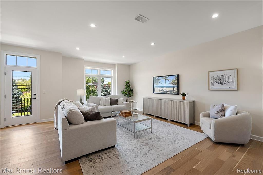 382 Notre Dame Street, Grosse Pointe, MI 48230 — Photo 18