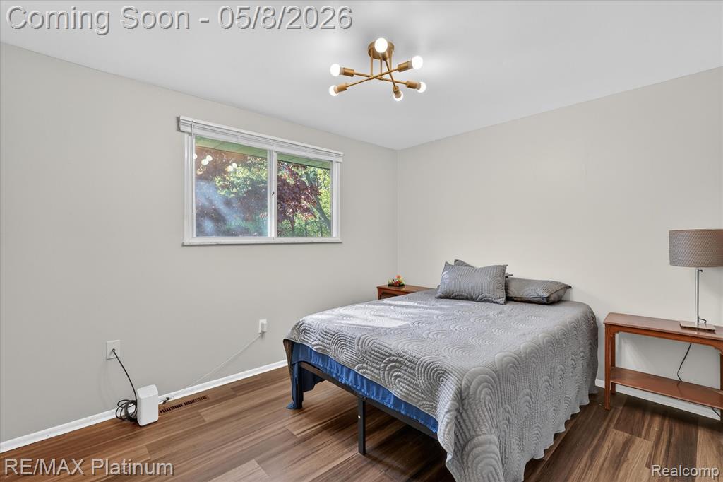 1254 Heathercrest Drive, Flint, MI 48532 — Photo 43
