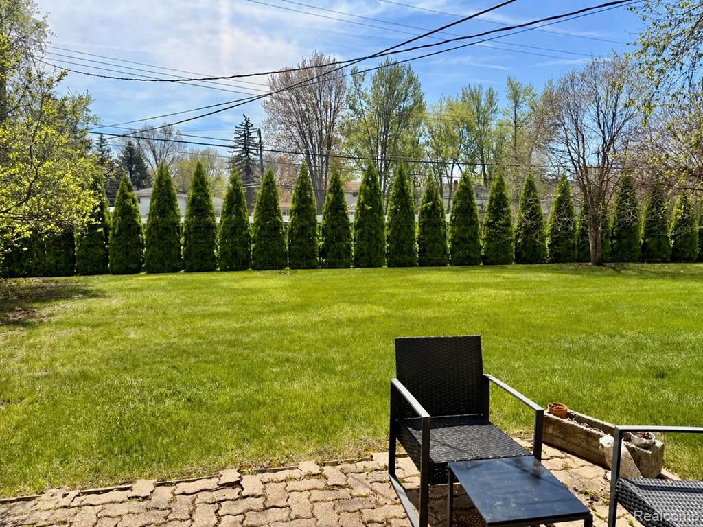 31018 Pickwick Lane, Beverly Hills, MI 48025 — Photo 41