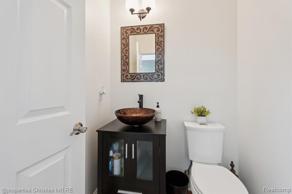 15908 CRYSTAL DOWNS E, Northville, MI 48168 — Photo 25