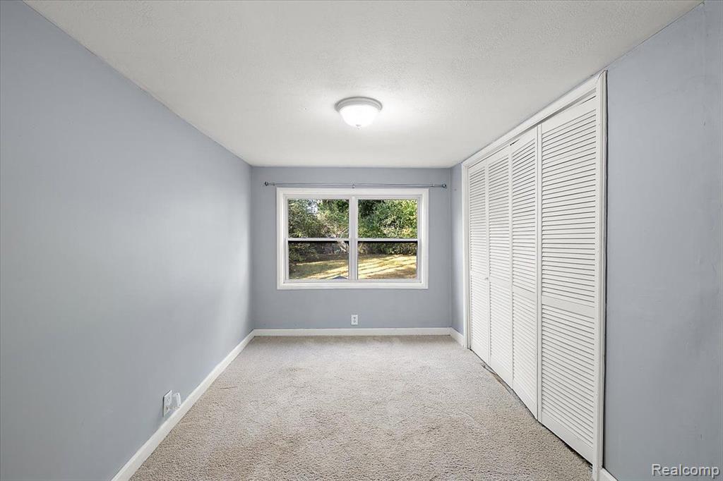 410 S ADAMS Street, Mount Pleasant, MI 48858 — Photo 18