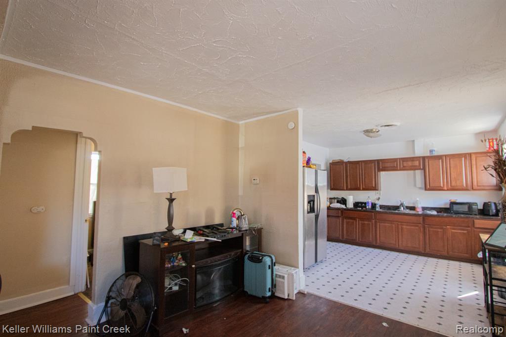 8284 Dodge Avenue, Warren, MI 48089 — Photo 6