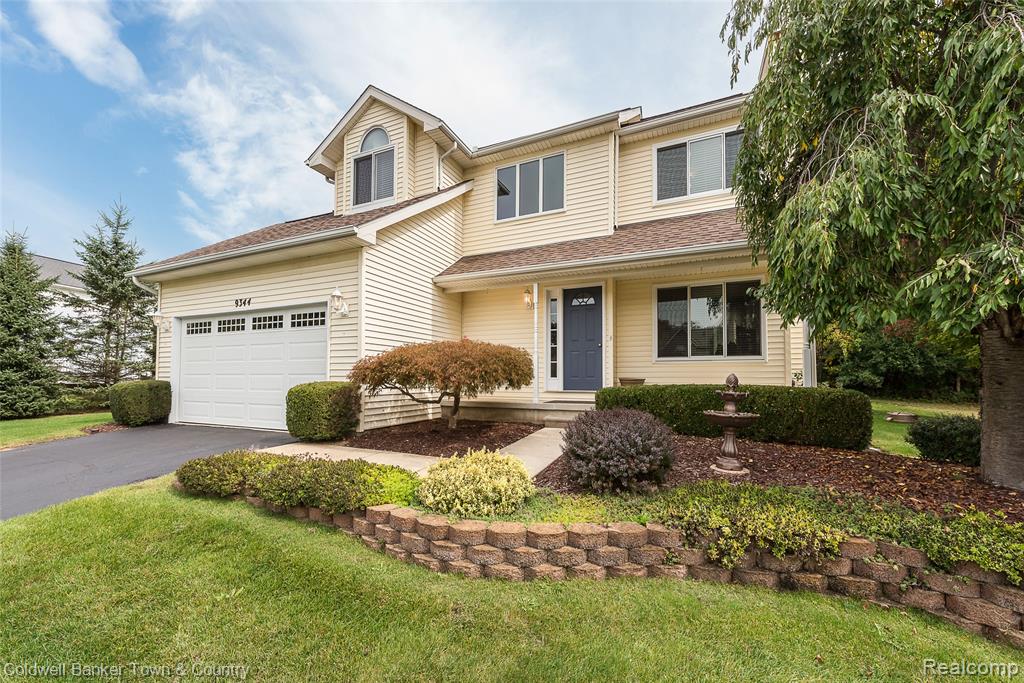 9344 Huron Park Drive, Brighton, MI 48116 — Photo 2
