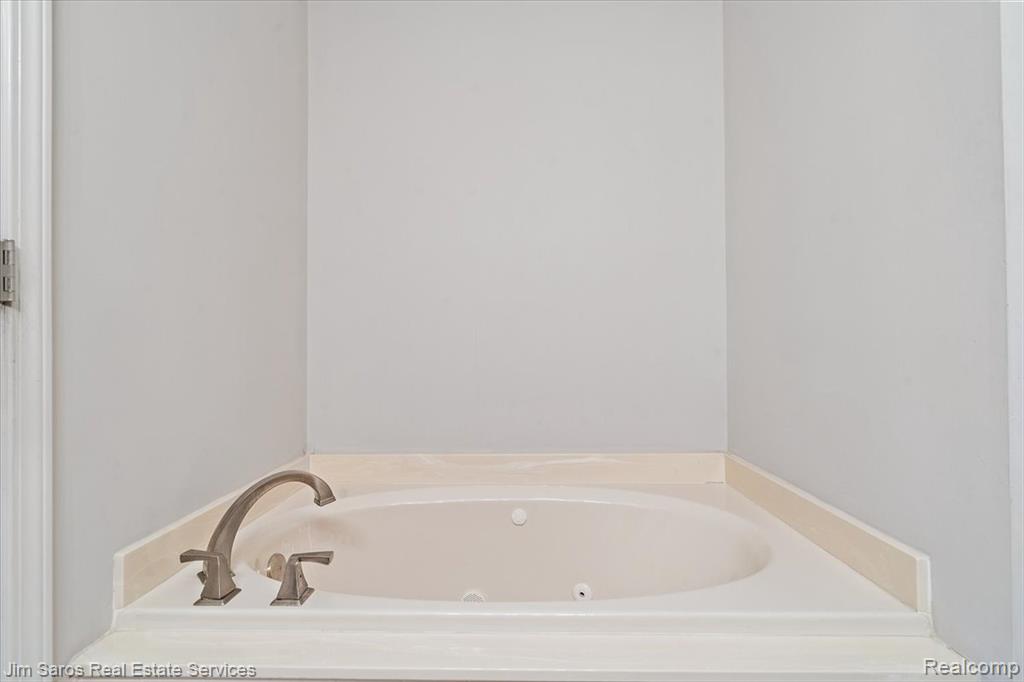 74 Pointe Park Place, Grosse Pointe Park, MI 48230 — Photo 21