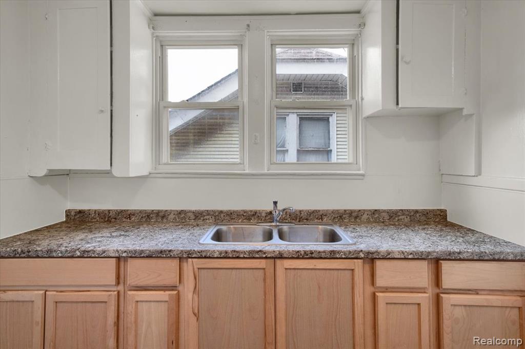 8335 Wisconsin Street, Detroit, MI 48204 — Photo 30