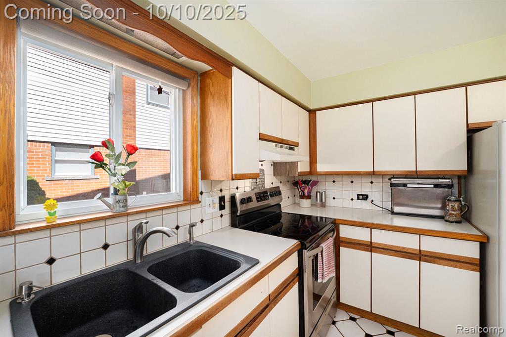 6607 Drexel Street, Dearborn Heights, MI 48127 — Photo 5