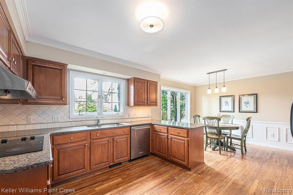 6448 DEER RIDGE Drive, Clarkston, MI 48348 — Photo 19
