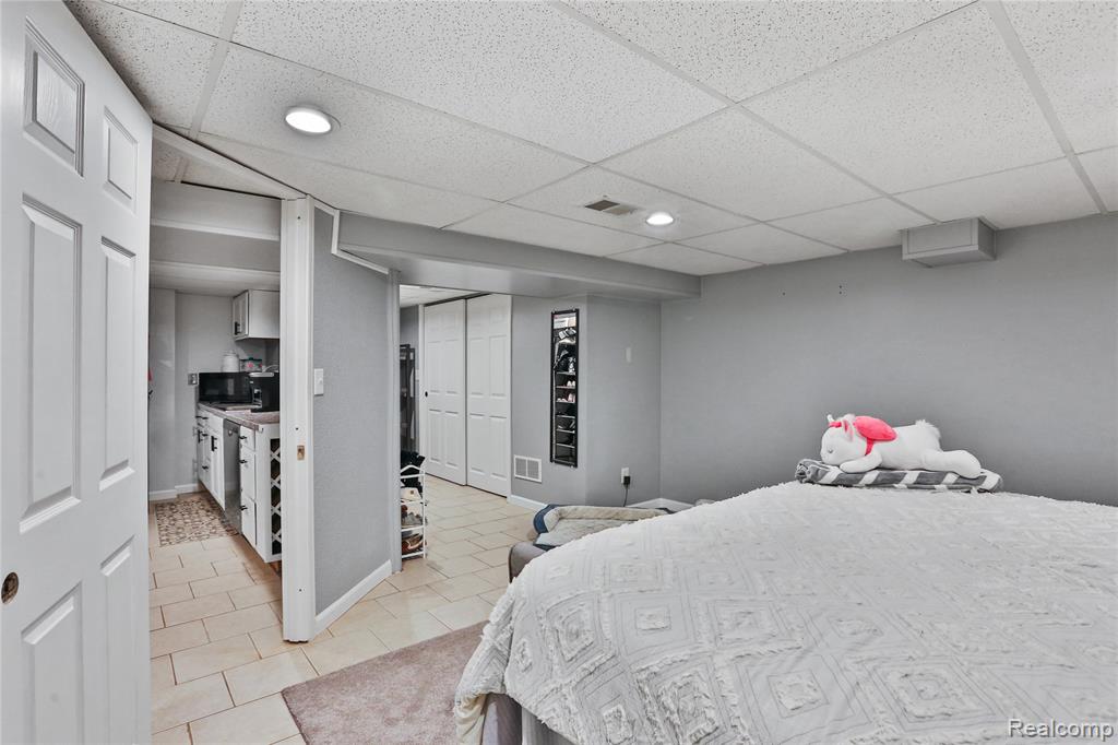 7140 Luana Avenue, Allen Park, MI 48101 — Photo 19