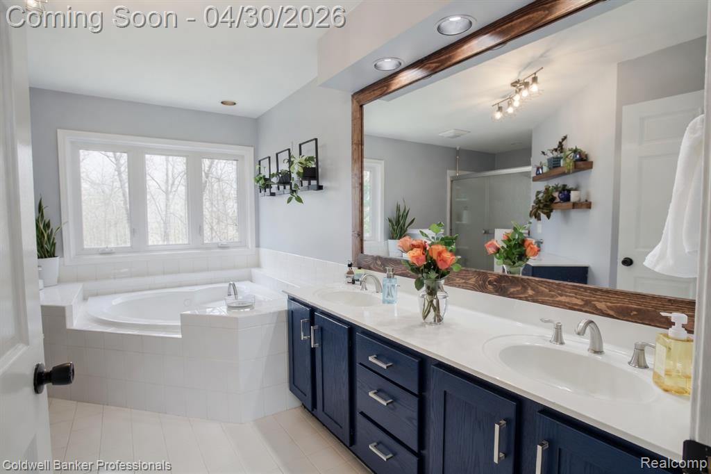1345 Kings Pointe Road, Grand Blanc, MI 48439 — Photo 10