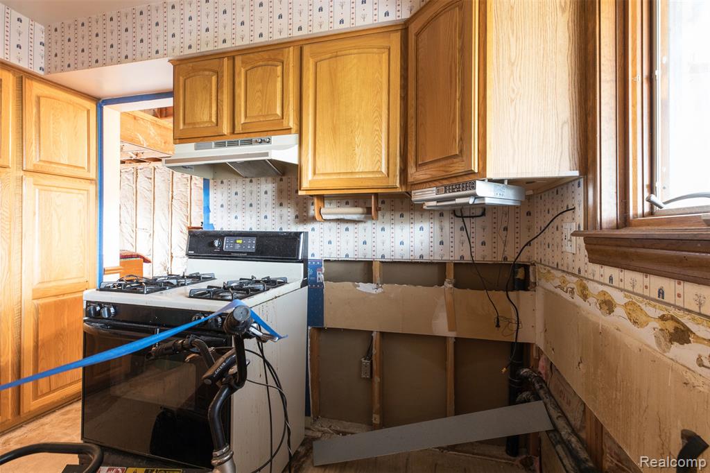 29823 Kingsbridge Drive, Gibraltar, MI — Photo 24