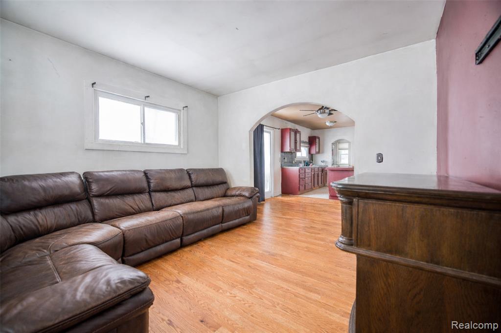 724 Robinwood Street, Pontiac, MI 48340 — Photo 4