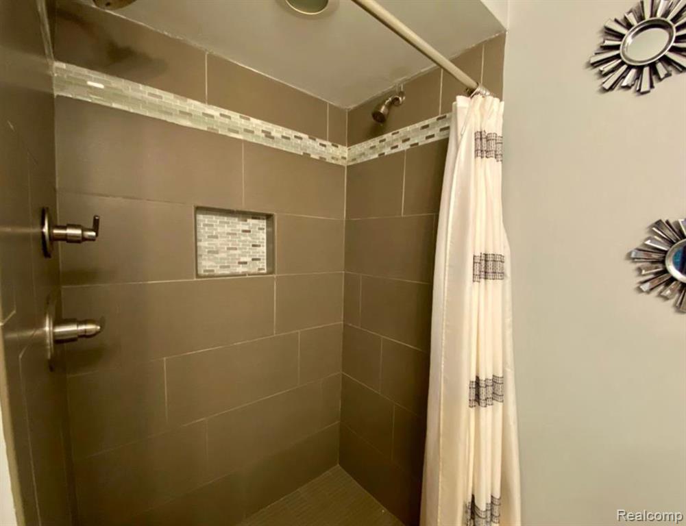 56657 SCOTLAND Boulevard, Shelby Twp, MI 48316 — Photo 20